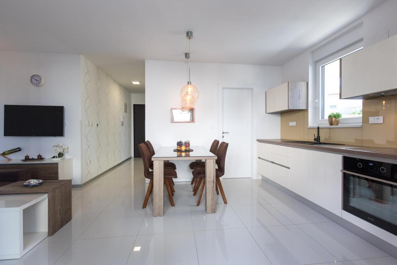 Apartament Orfeo Krk Town Zewnętrze zdjęcie